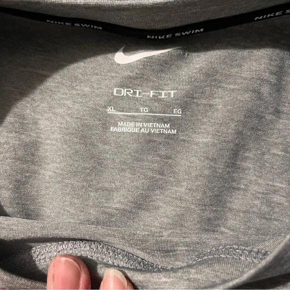 Nike Swim Shirt NWT - Picture 5 of 6